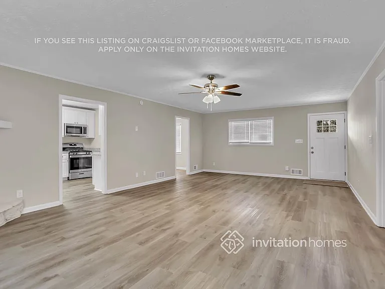 835 Brompton Ct — Photo 5