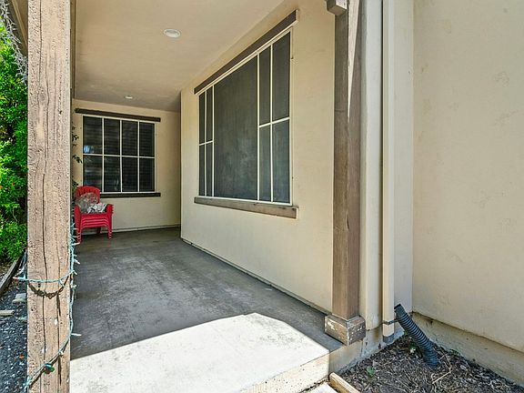 4th image of 507 Burk Pl