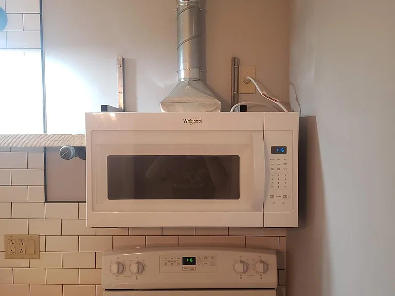 212 N Saint Peter St #1/2 — Photo 9