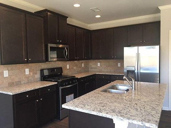 2nd image of 4513 Sweetwater Dr