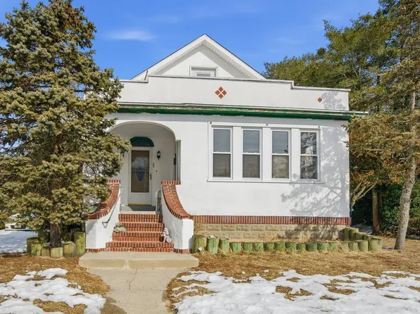 36 E Lee Ave, Absecon, NJ 08201