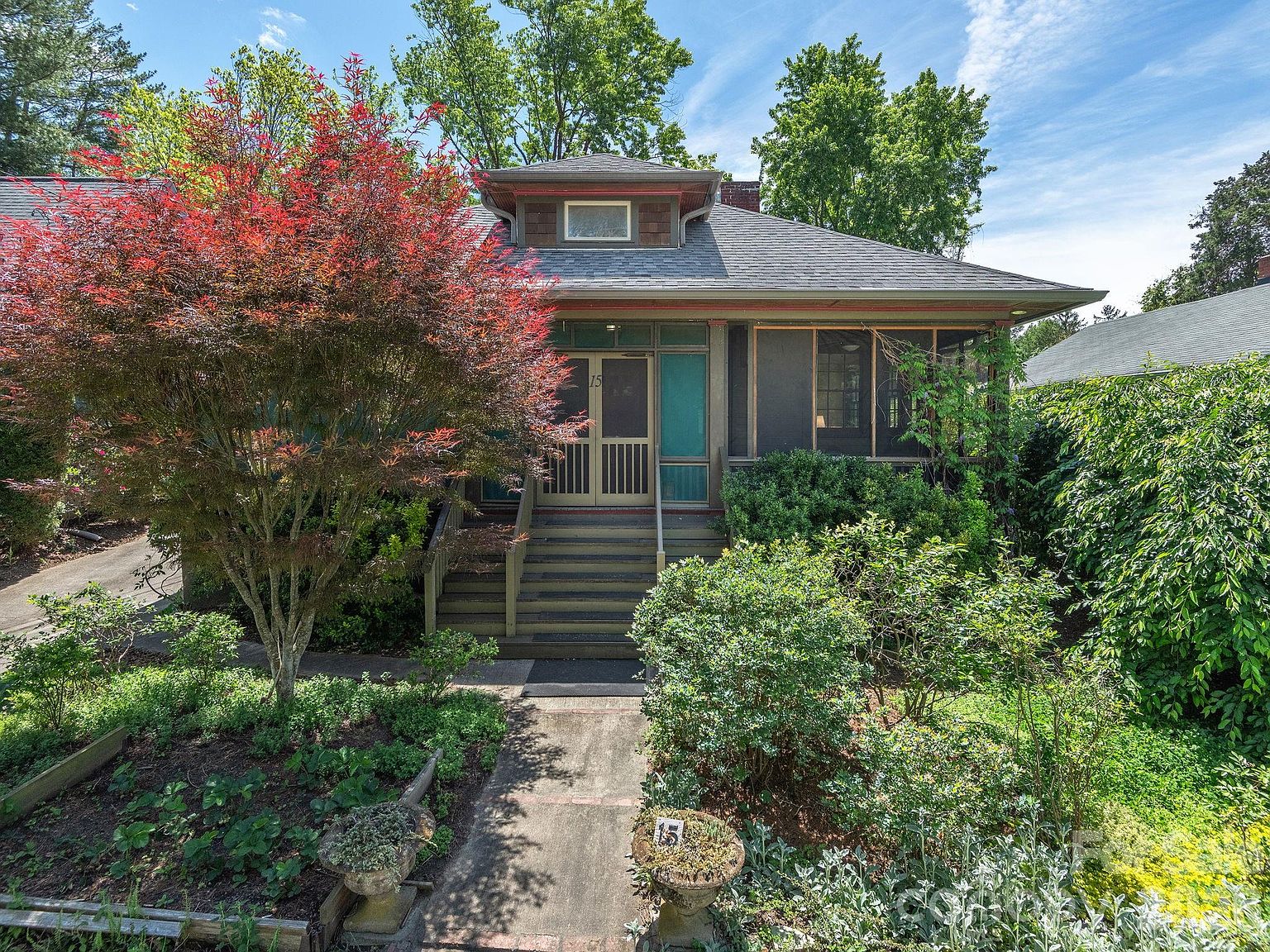 15 Hillside St, Asheville, NC 28801 | MLS #4350045 | Zillow