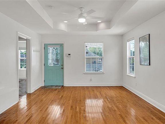 3rd image of 4521 New Orleans St