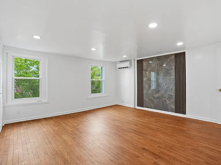 252 E Girard Ave #1 — Photo 13