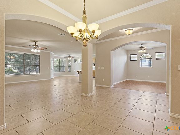 5th image of 1005 Fort Davis St