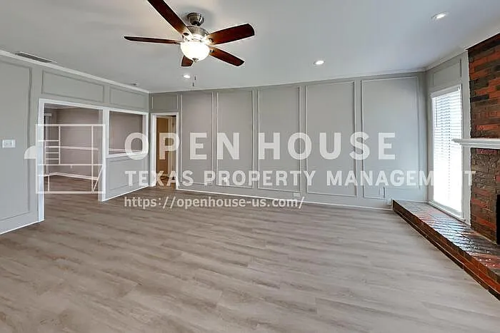 3 bed, 2.0 bath, 1466 sqft, $2,300 — Photo 3