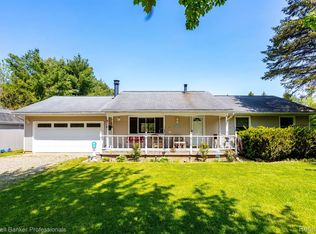 13330 N Territorial Rd, Gregory, MI 48137