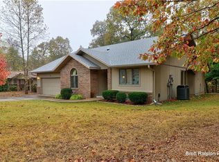 6 Kentallen Ln, Bella Vista, AR 72715