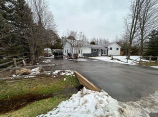 2813 Clarkesville St, Innisfil, ON L9S 2J1