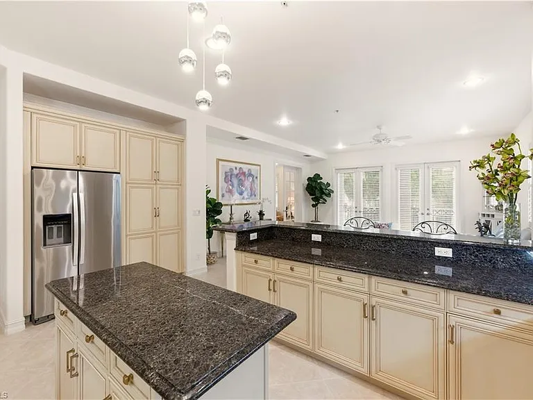 2843 Tiburon Blvd E #7-102 — Photo 14