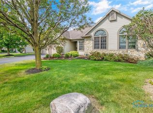 14614 Dexter Falls Rd, Perrysburg, OH 43551