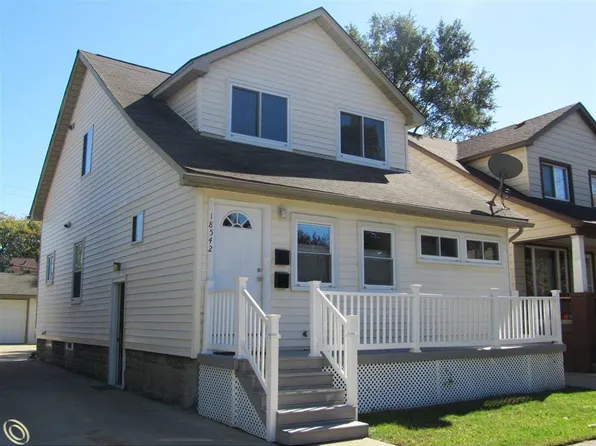 18542 Wood St, Melvindale, MI 48122