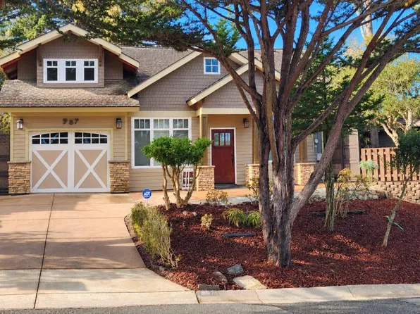 957 Syida Dr, Pacific Grove, CA 93950