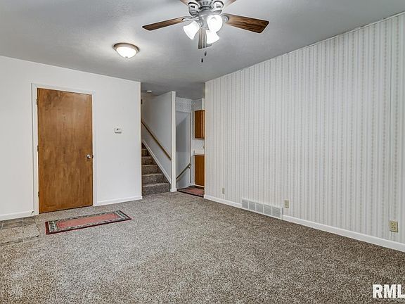 3rd image of 212 N 10th St