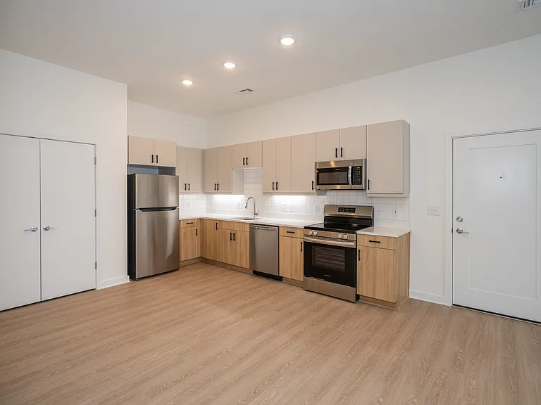 Wrighthaven Square Apartments — Photo 36