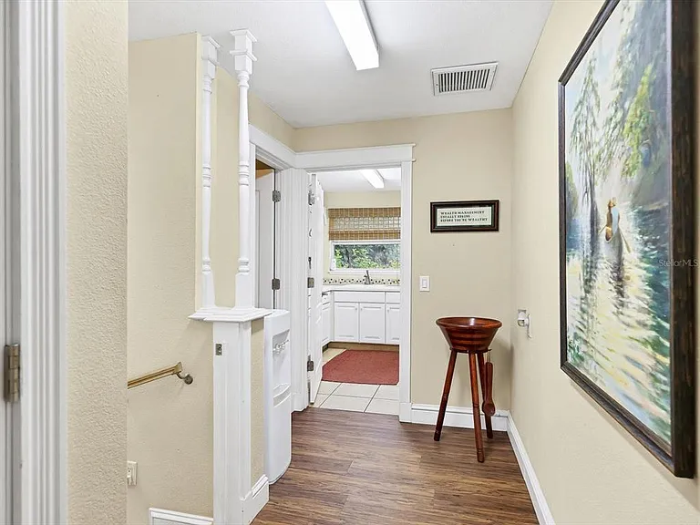 4708 Hidden River Rd — Photo 15