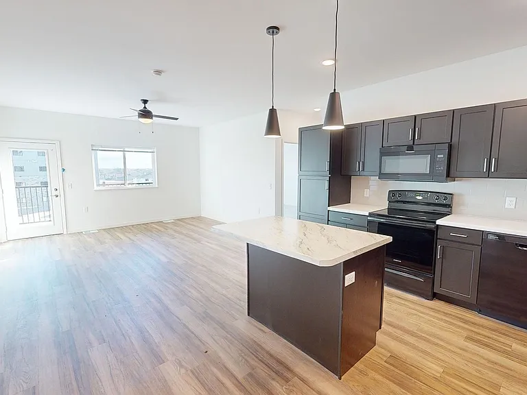 Sage Meadow Apartments & Townhomes — Photo 115