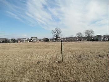 1st image of 5942 Hiawatha Dr