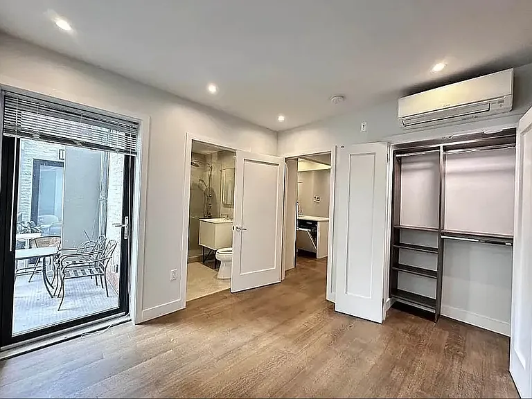 1064 Madison Ave #4Z — Photo 5