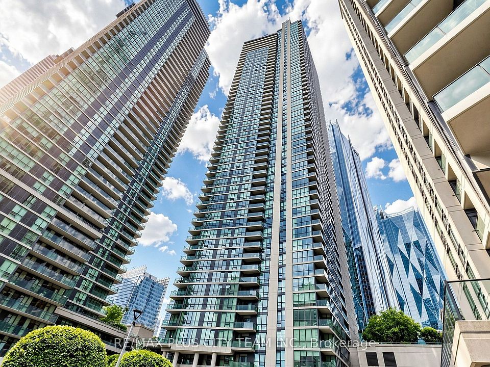 1st image of 16 Harbour St #5005