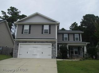 1652 Rock Creek Ln, Fayetteville, NC 28301