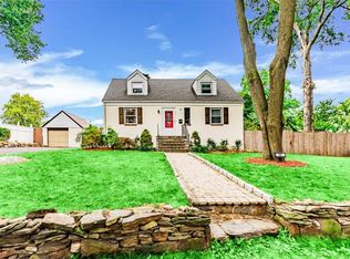 46 Florence St, Yonkers, NY 10704