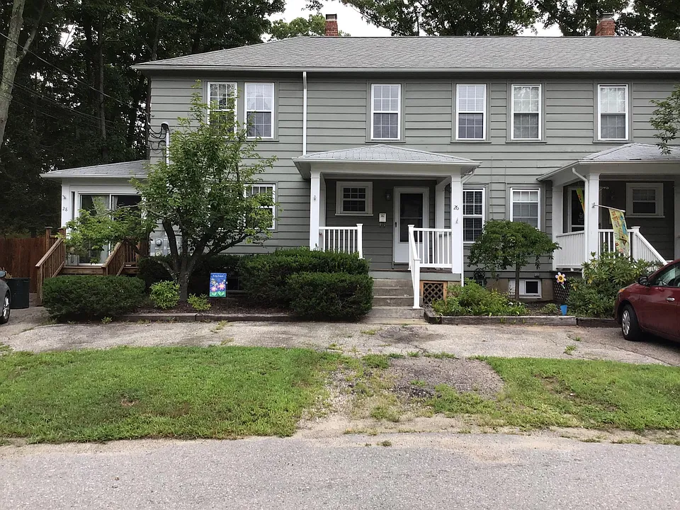 26 Woodland St