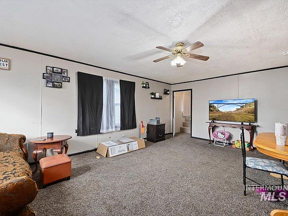 3rd image of 524 W 17th St