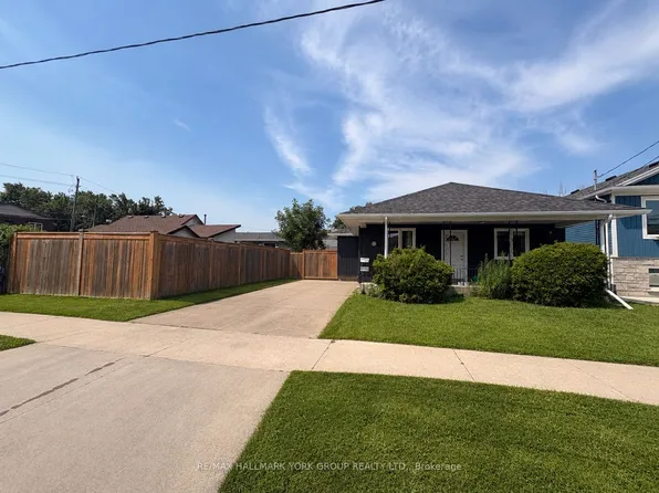 72 Churchill St, Saint Catharines, ON L2S 2P5