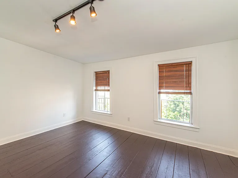 146 Sussex St #3 — Photo 8