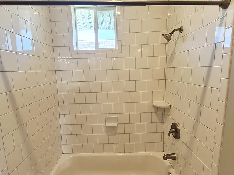 2113 Barton Ave — Photo 28