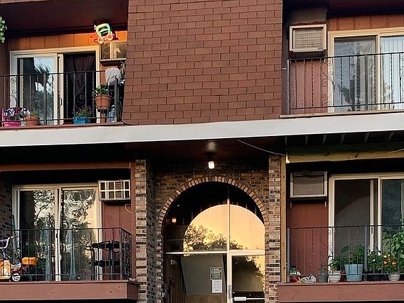 3rd image of 570 Mesa Dr #11205