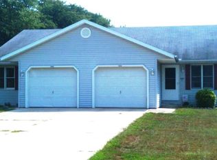 1004 Highland Dr, Goshen, IN 46528