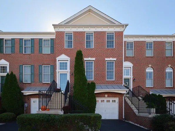 3017 Dorchester St E, Furlong, PA 18925