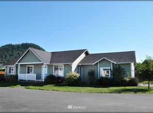 1608 E Blackburn Rd, Mount Vernon, WA 98274