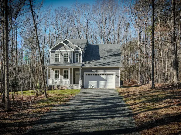 2406 Horseshoe Bend Dr, Bumpass, VA 23024