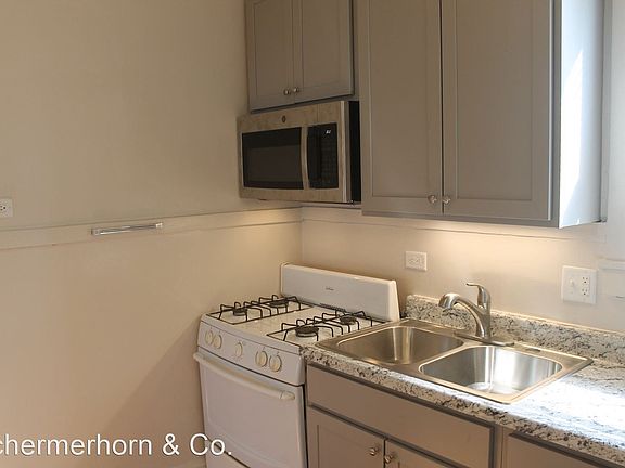 3rd image of 550-52 Custer Ave #700-04
