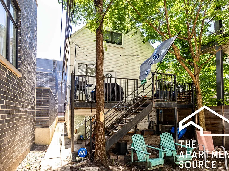 1821 W Cortland St #CH1 — Photo 10