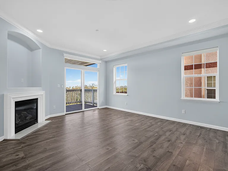 208 Goodwin Dr — Photo 30