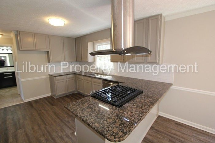 1st image of 2999 Brooks Dr