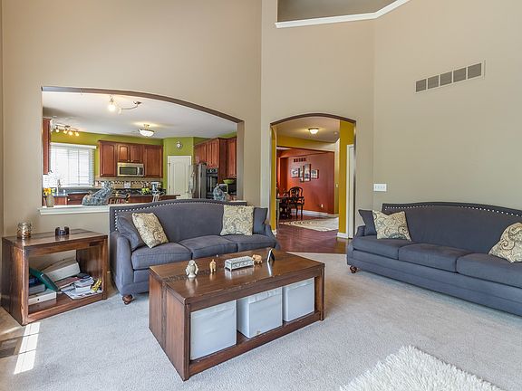 5th image of 50177 Venice Ct