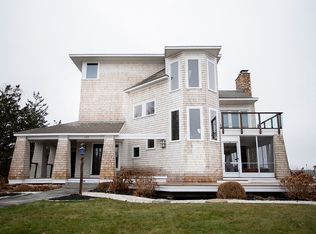 111 Gulf Rd, Dartmouth, MA 02748