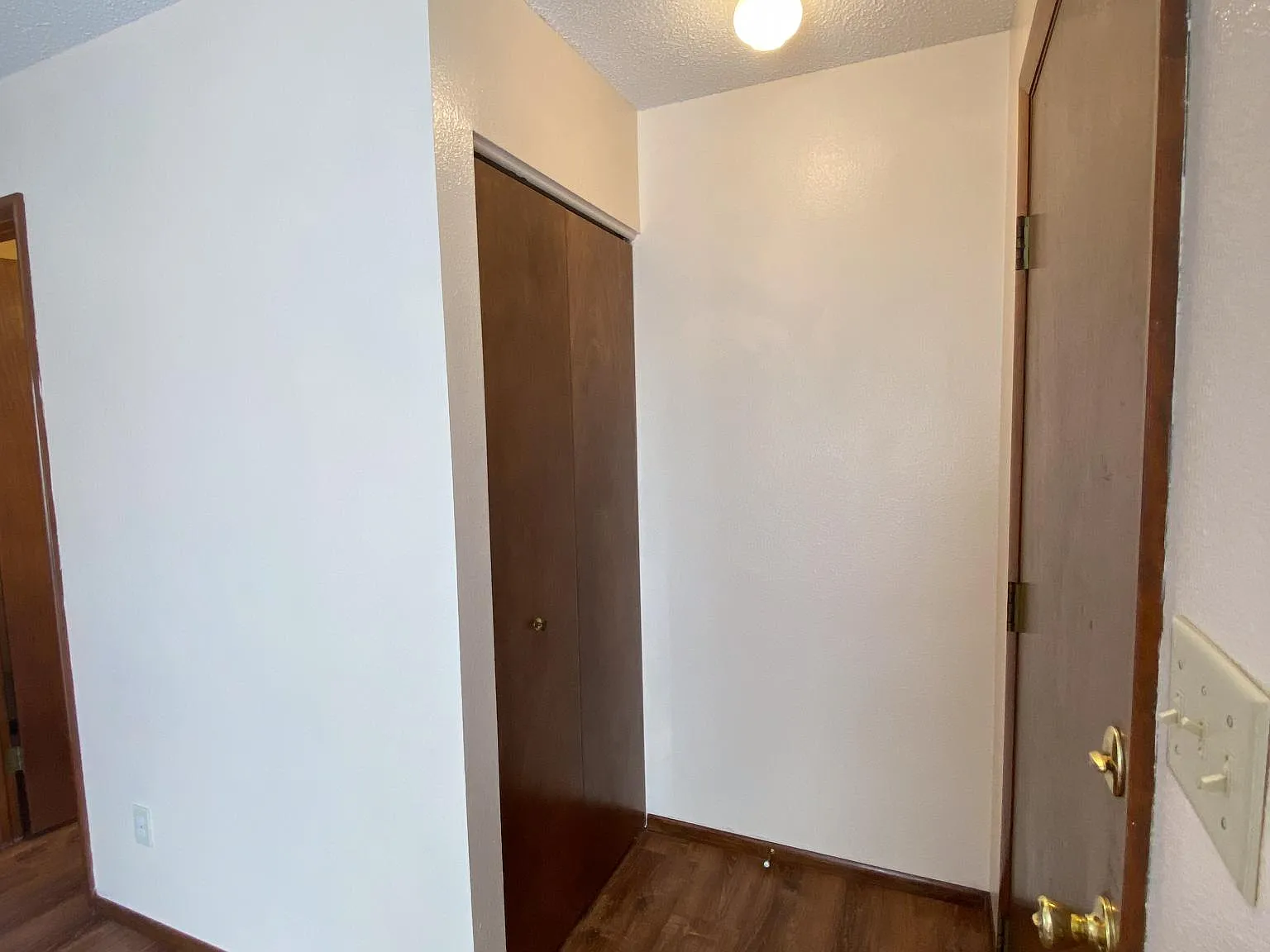 2 bed, 1.5 bath, 1010 sqft, $1,800 — Photo 2
