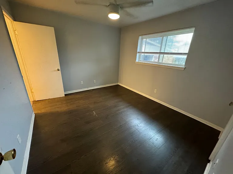 3002 Hazel Cir — Photo 8