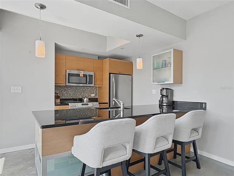 1350 Main St #302 — Photo 6