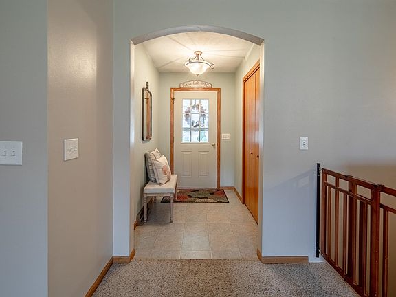 4th image of 108 Campion Dr