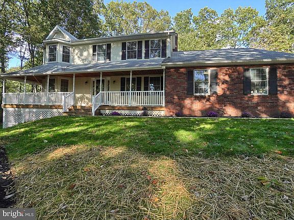 2nd image of 4107 Cove Ct