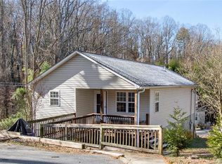 32 Piercy St, Asheville, NC 28806