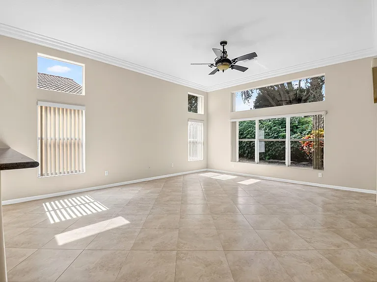 6812 Belmont Shore Dr — Photo 14