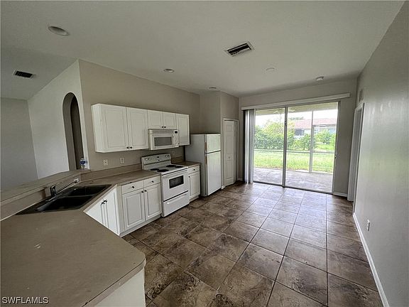 4th image of 1506 Paula Ave S